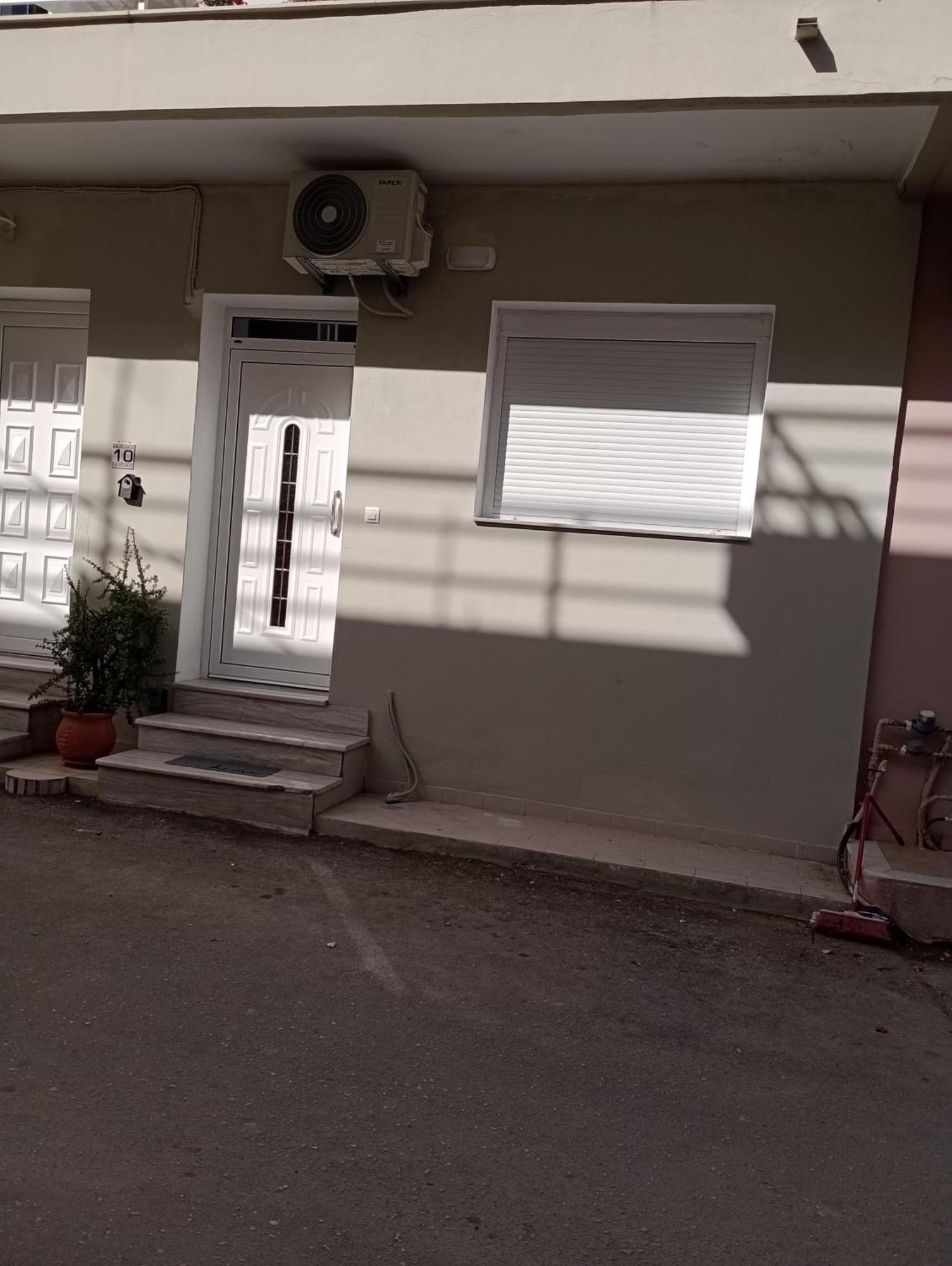 Cozy Kremasti Apartment ภายนอก รูปภาพ