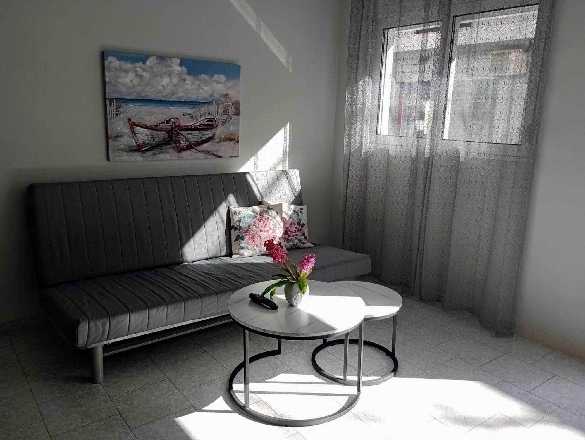 Cozy Kremasti Apartment ภายนอก รูปภาพ
